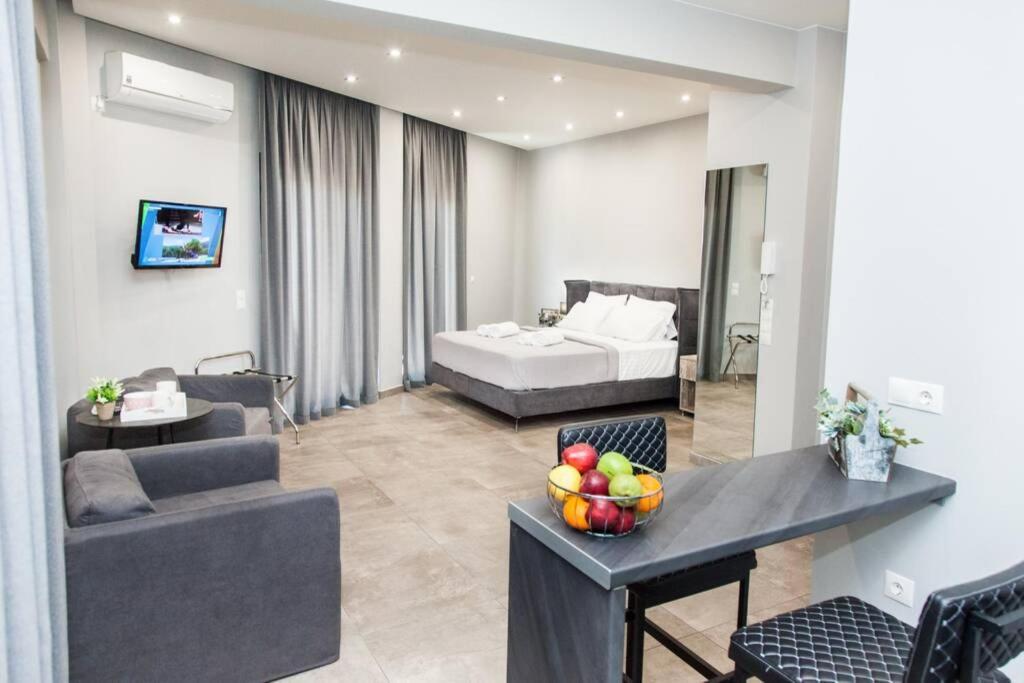 E Spacious Cornered Brand New Studio Apartment E Atenas Exterior foto